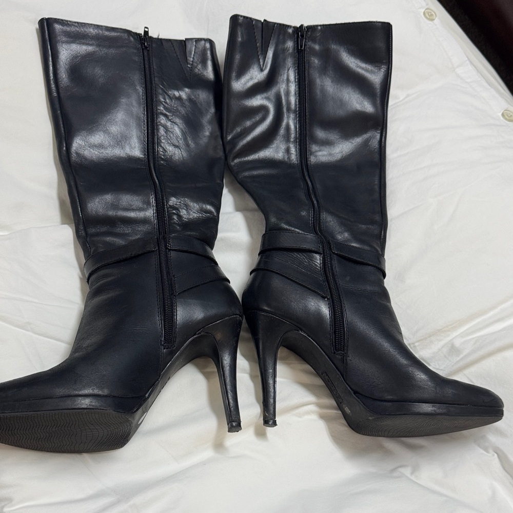 Levity Black Heeled Knee-High Boots - Picture 3 of 10